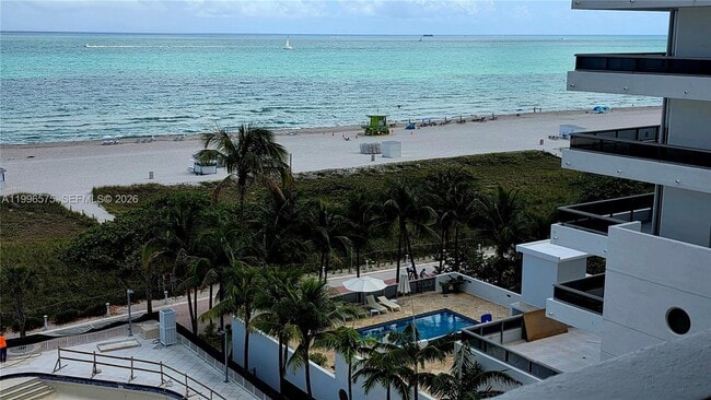 Building Photo - 5825 Collins Ave