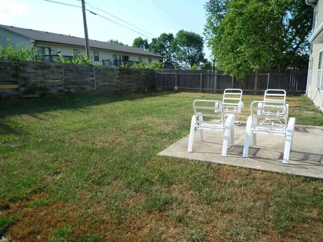 Building Photo - 3604 Churchill Dr