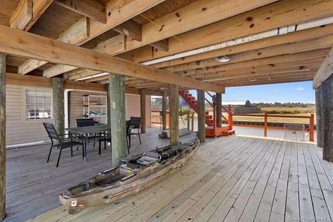 Building Photo - 7230 Pirates Cove