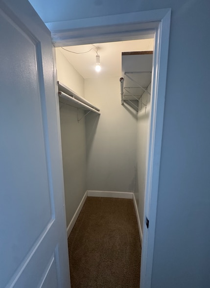 Primary room walk in closet - 8043 Roy St