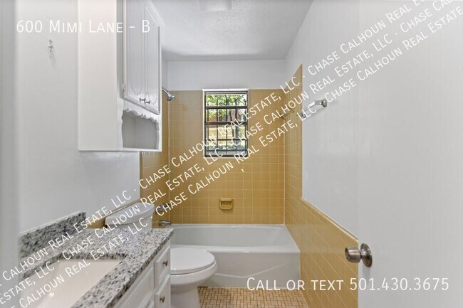 Building Photo - 600 Mimi Ln