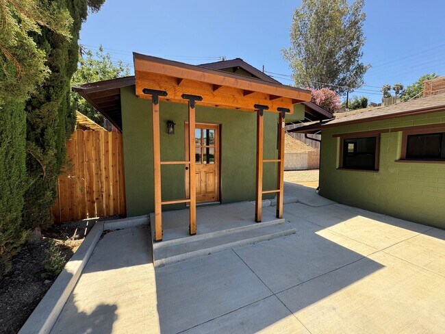 Building Photo - 8220 Edison Dr