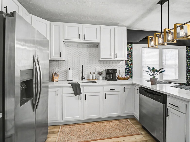 Building Photo - 3457 W 128th St