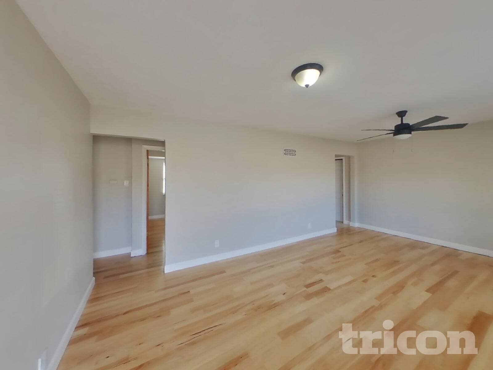 Building Photo - 10934 Vargas Dr