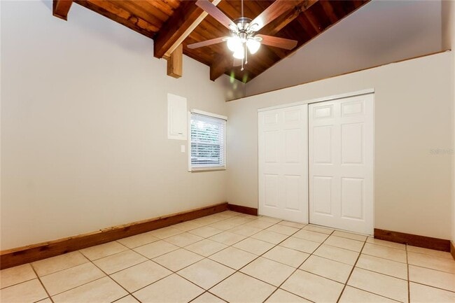 Building Photo - 2760 Hillsdale Ave