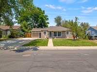 Building Photo - 4841 E Missouri Ave