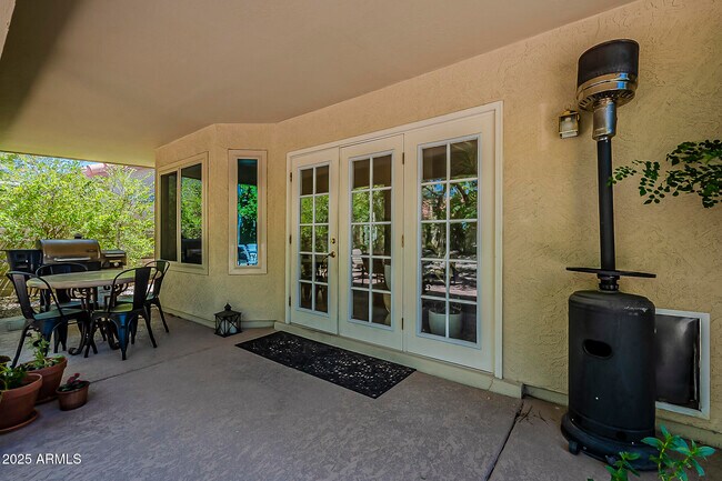 Building Photo - 4730 E Desert Cactus St