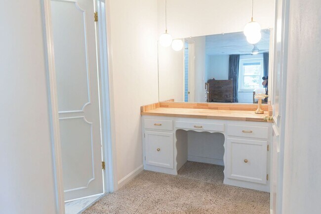 Building Photo - 4 Bed 2.5 Bath Home In VA Beach for Rent !