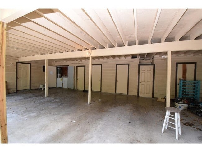 Building Photo - 3304 Tom Green St