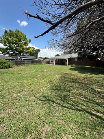 Building Photo - 6524 Blue Grass Dr