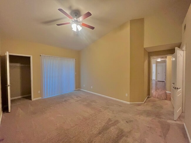 Building Photo - COMING SOON!! CUTE 3 BD/2BA CONDO LOCATED ...