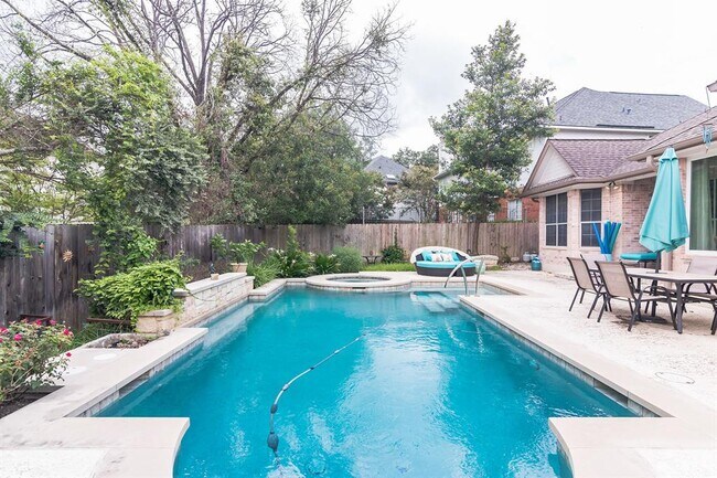 Building Photo - 5221 China Garden Dr