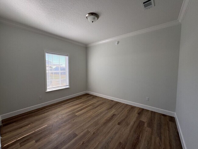 Building Photo - 1009 Morgan Jones Dr
