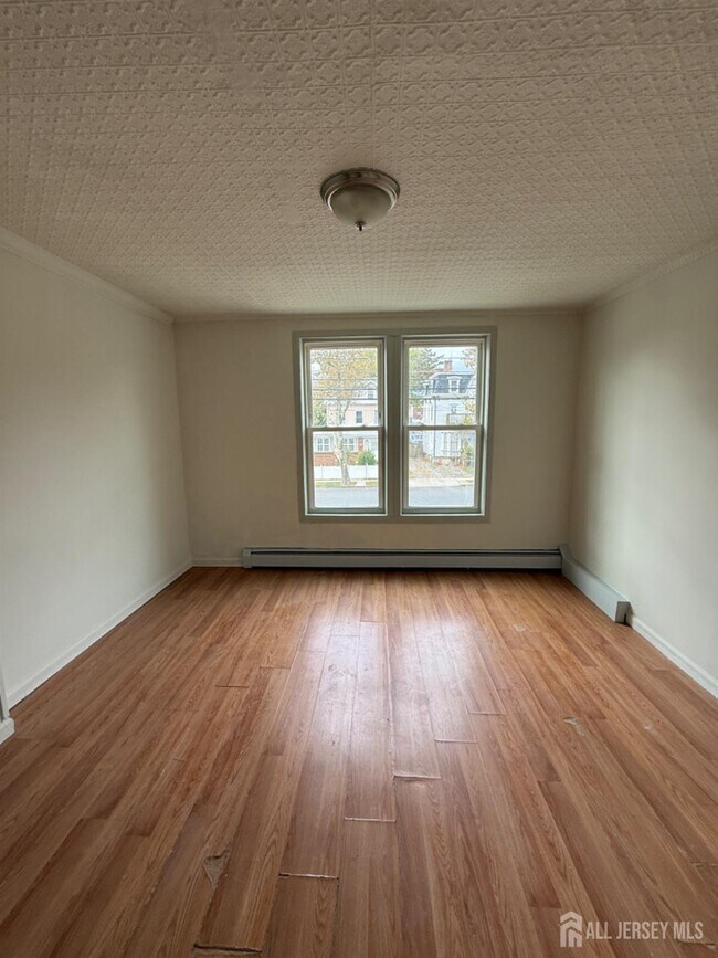 Building Photo - 400 High St