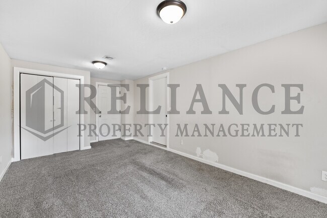 Building Photo - 2136 S Waco Ave