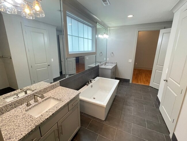 Building Photo - Nations home built in 2018 with lots of up...