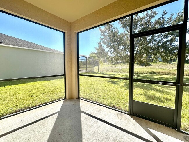 Building Photo - Upscale and modern 5bedroom/2.5bath home i...