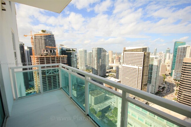 Building Photo - 950 Brickell Bay Dr