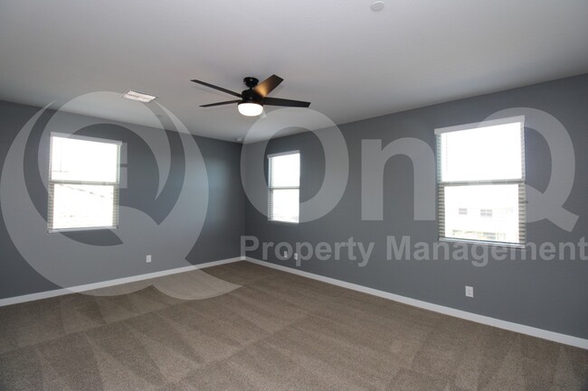 Building Photo - 31925 N 125th Ave