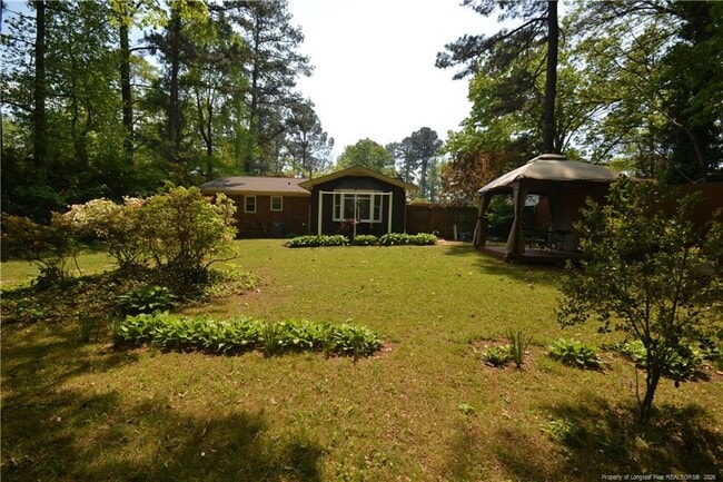 Building Photo - 806 Kingswood Dr