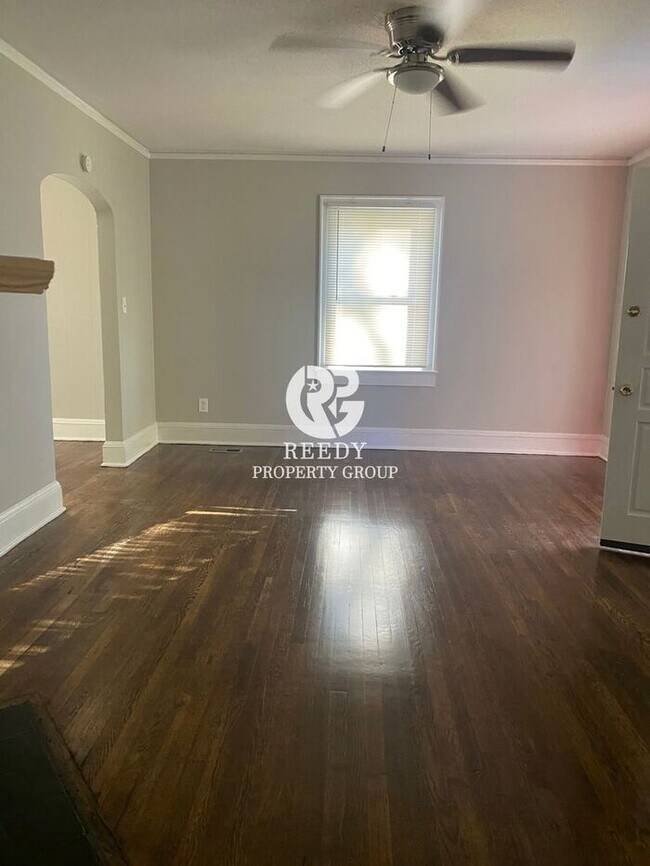 Building Photo - Beautifully renovated Spartanburg Home!