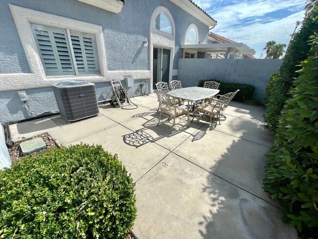 Building Photo - Hidden Gem in Gated Community - Summerlin