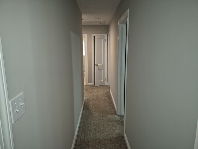 Building Photo - 1120 Wellons Dr