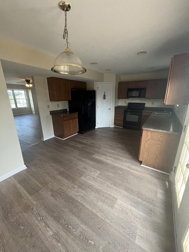 Building Photo - 118 Myatt Ct