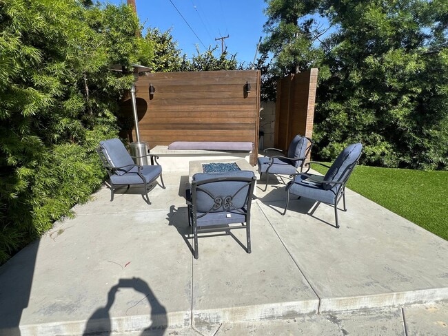 Building Photo - Beautifully Upgraded 5 Bed 4 Bath Orange Pool Home