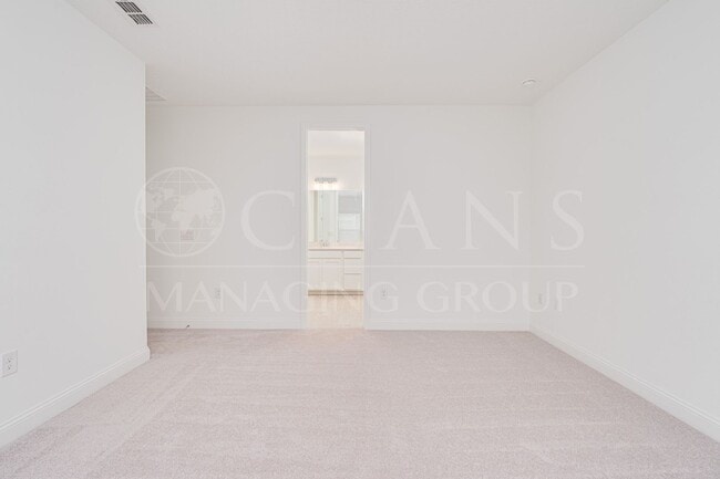 Building Photo - 3 Bedroom 2 Bath Home with office in Halifax Plantation