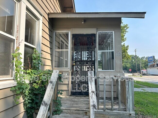 Building Photo - 107 S Livingston St