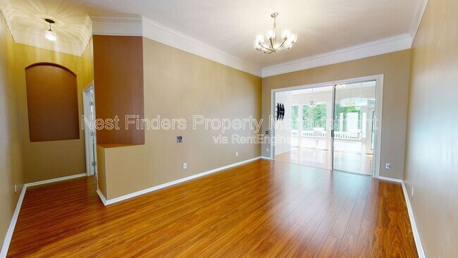 Building Photo - 9035 Hampton Landing Dr E
