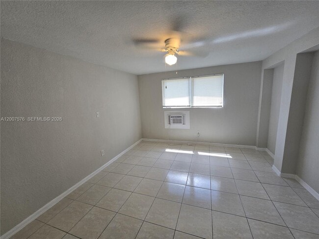 Building Photo - 2348 NW 15th St