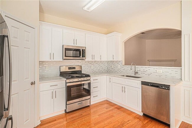 Building Photo - 2279 Hawks Bluff Trail NW