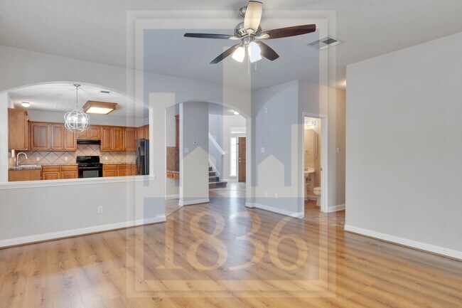 Building Photo - 10013 Mount Rainier Dr
