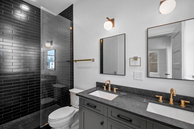 Building Photo - HISTORIC THREE LEVEL 19TH CENTURY THREE LEVEL 4 BED, 3.5 BATH HOME