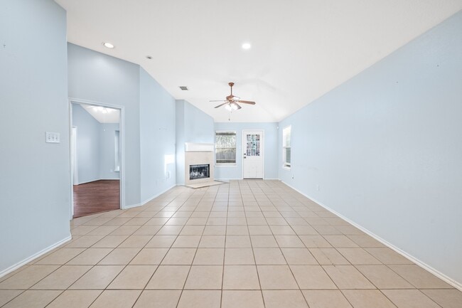 Building Photo - 11018 WARATH Oak Ct