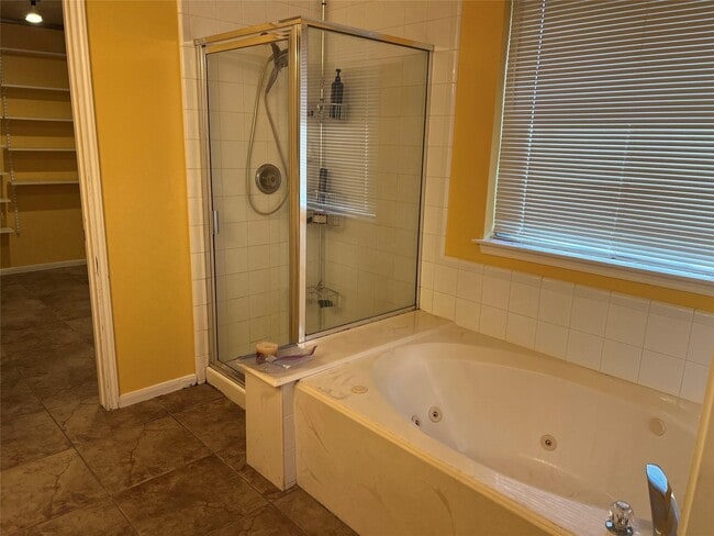 Building Photo - 14611 Crosshaven Dr