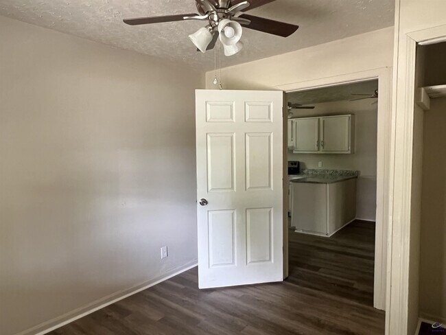 Building Photo - 1169 Sandy Beach Dr