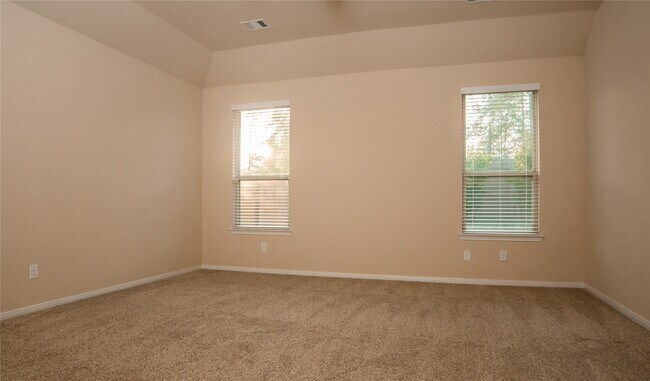 Building Photo - 4702 Preserve Park Dr
