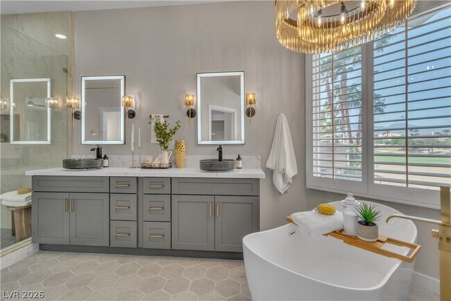 Building Photo - 8848 Rainbow Ridge Dr