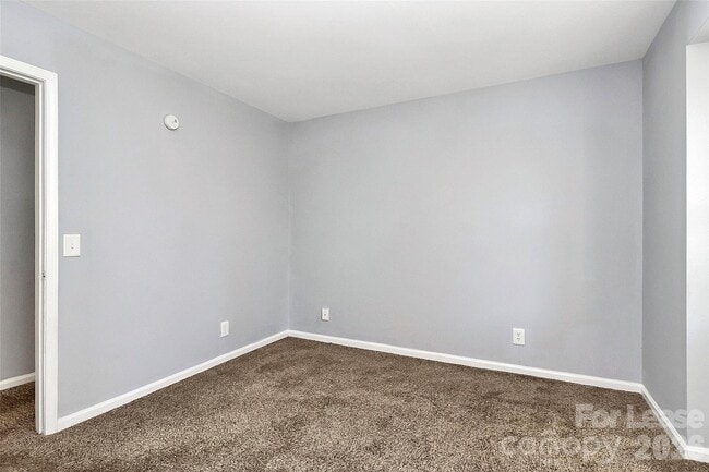 Building Photo - 6146 Meadow Rose Ln