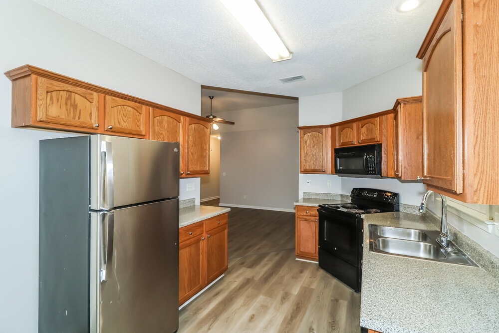 Building Photo - 9134 Cinderhill Cove E