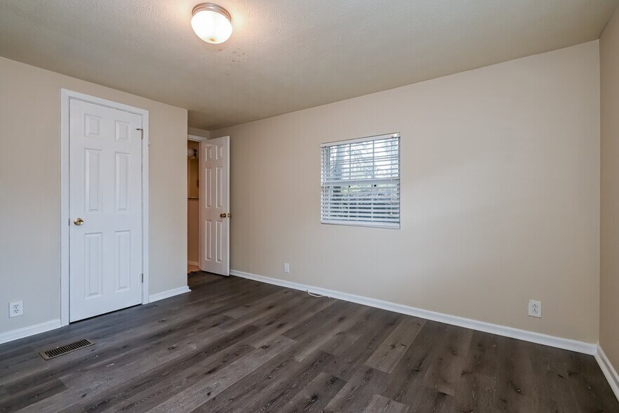 Building Photo - 1845 Co Rd 209B