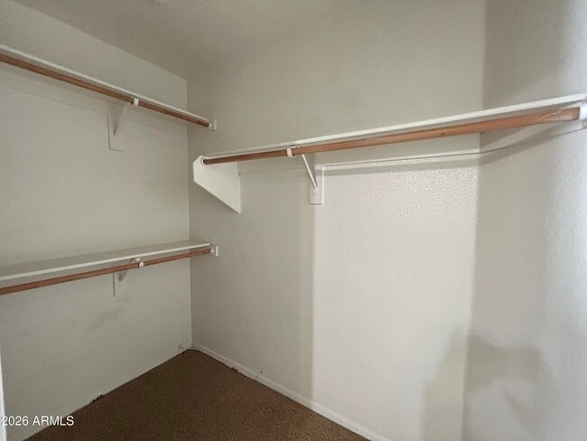 Building Photo - 920 E Devonshire Ave