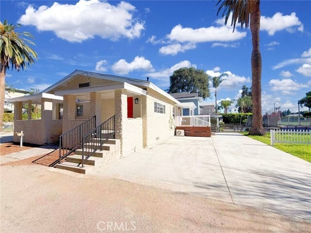 Primary Photo - 285 Parke St