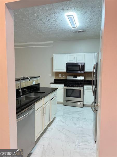 Building Photo - 323 Parc River Blvd