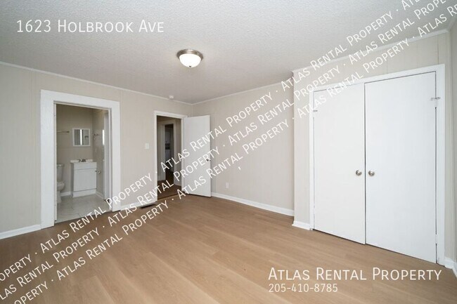 Building Photo - 1623 Holbrook Ave