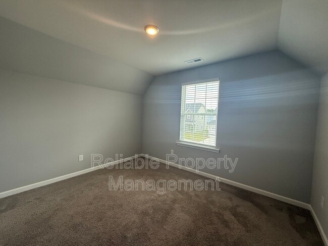 Building Photo - 658 Cupota Dr
