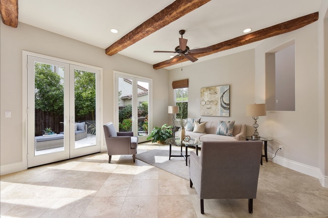 Building Photo - 4 Bed 5 Bath, Beautiful Home In Danville, With A Pool!